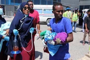 Mogadiscio, al Shabab rivendica la strage Mogadiscio, al Shabab rivendica la strage