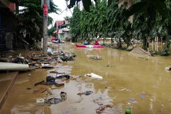 Indonesia, alluvione a Giakarta: almeno 21 morti