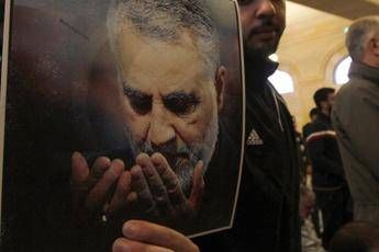 Soleimani, funerali in Iraq. Poi esequie anche a Teheran