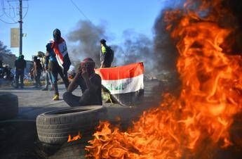 Iraq, parlamento chiede ritiro truppe straniere