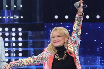 Sanremo, standing ovation per Rita Pavone