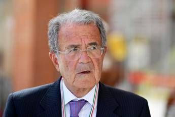 Prodi: Non penso al Colle e i 101 sono ancora lì Prodi: Non penso al Colle e i 101 sono ancora lì