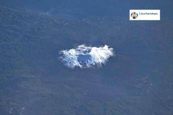 Il mio Etna innevato, il post dell'astronauta Parmitano Il mio Etna innevato, il post dell'astronauta Parmitano