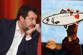 Bibbiano, sfida in piazza Salvini-Sardine