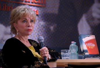 Craxi, Isabel Allende: Fu vicino a popolo cileno durante dittatura