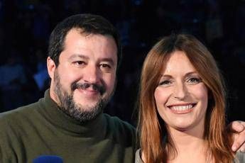 Padre Borgonzoni: Lucia capace, Salvini ministro della paura Padre Borgonzoni: Lucia capace, Salvini ministro della paura