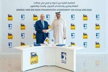 Eni firma memorandum intesa con Adnoc per progetti R&D e economia circolare