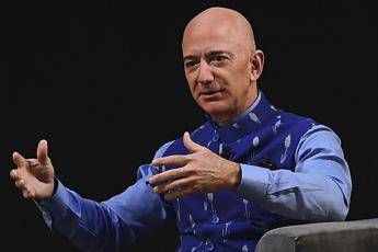 Guardian: Cellulare Bezos hackerato dai sauditi Guardian: Cellulare Bezos hackerato dai sauditi