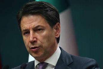 Coronavirus, Conte: Grazie a italiani per sacrifici, ce la faremo