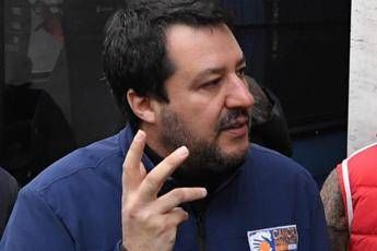 Caso Gregoretti, '#iostoconSalvini' trend topic sui social Caso Gregoretti, '#iostoconSalvini' trend topic sui social
