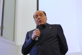 Berlusconi a Conte: Da Fi piano da 100 mld con spirito collaborativo