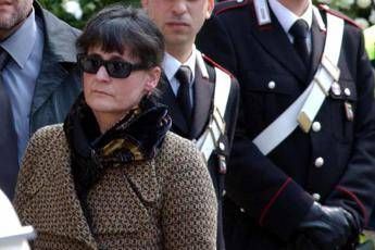 Bibbiano, la mamma di Tommaso Onofri sul palco Bibbiano, la mamma di Tommaso Onofri sul palco