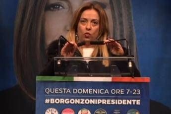 Meloni: Lunedì citofoniamo a Conte, fa gli scatoloni? Meloni: Lunedì citofoniamo a Conte, fa gli scatoloni?