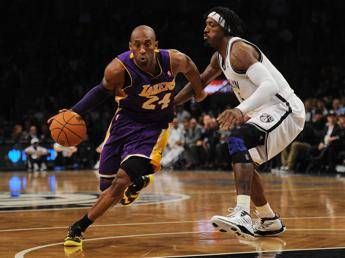E' morto Kobe Bryant, ma servizio Bbc mostra LeBron James E' morto Kobe Bryant, ma servizio Bbc mostra LeBron James