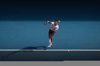 Australian Open, Federer salva 7 match point e va in semifinale