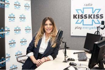 Radio Kiss Kiss da record, abbattuto il muro dei 3 milioni di ascoltatori Radio Kiss Kiss da record, abbattuto il muro dei 3 milioni di ascoltatori