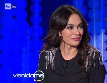 Cucinotta: Parole di Nathaly Caldonazzo mi hanno fatto male Cucinotta: Parole di Nathaly Caldonazzo mi hanno fatto male