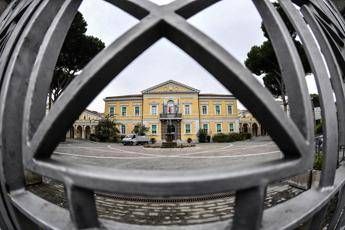 A Roma sempre in hotel, parlano i due cinesi ricoverati