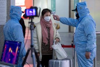 Virus, Sileri: Curva epidemia ancora in crescita Virus, Sileri: Curva epidemia ancora in crescita