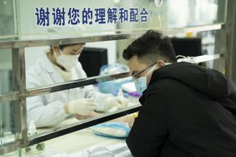 Coronavirus, oltre 200 morti in Cina