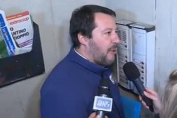 Salvini: Spacciatori spariti dopo mia visita al Pilastro