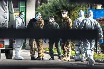 Virus, studente rimpatriato da Wuhan: Stiamo bene Virus, studente rimpatriato da Wuhan: Stiamo bene