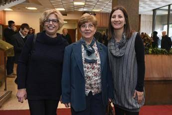Coronavirus, assunta ricercatrice che lo ha isolato Coronavirus, assunta ricercatrice che lo ha isolato