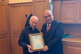 Azerbaijan, un premio per la fratellanza a Baku Azerbaijan, un premio per la fratellanza a Baku
