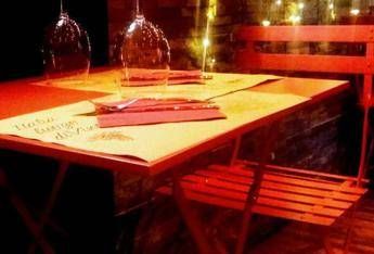 Lasciano figlio 'finto' al tavolo, via dal ristorante senza pagare Lasciano figlio 'finto' al tavolo, via dal ristorante senza pagare