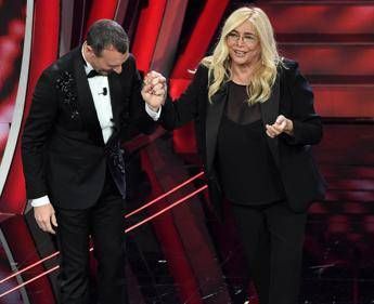 Sanremo, Mara Venier sbotta: Nessun compenso Sanremo, Mara Venier sbotta: Nessun compenso