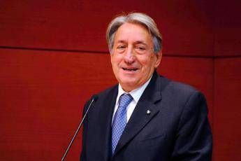 Cipolletta: ''per ripartenza serve cabina regia, Conte apra tavolo'' Cipolletta: ''per ripartenza serve cabina regia, Conte apra tavolo''