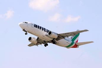 Air Italy, Mit convoca sindacati e regioni