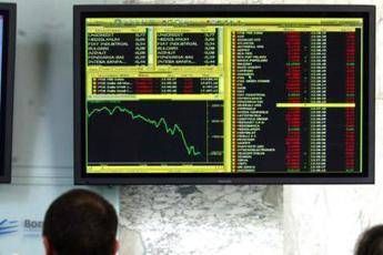 Borsa: Ftse Mib in rialzo, spread sotto 200 pb