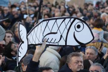 Chiudiamo porti a Salvini, protesta Sardine Palermo