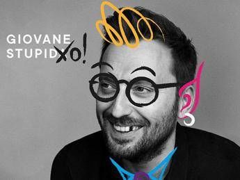 Cremonini: Ho scritto 'Giovane Stupida' per la mia fidanzata Cremonini: Ho scritto 'Giovane Stupida' per la mia fidanzata