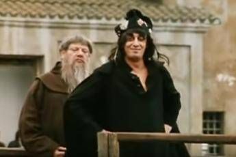 Flavio Bucci, indimenticabile Don Bastiano Flavio Bucci, indimenticabile Don Bastiano