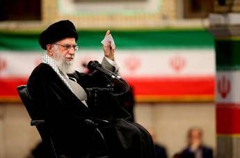 Iran, giornalista condannato a morte: Spia degli stranieri Iran, giornalista condannato a morte: Spia degli stranieri