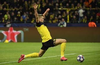 Haaland gol, sprint e...un record nel salto in lungo Haaland gol, sprint e...un record nel salto in lungo