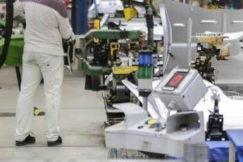 Coronavirus, Fca riprende la produzione a Guangzhou Coronavirus, Fca riprende la produzione a Guangzhou
