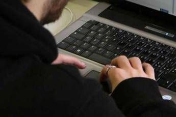 Shopping online, controlli fiscali al via Shopping online, controlli fiscali al via
