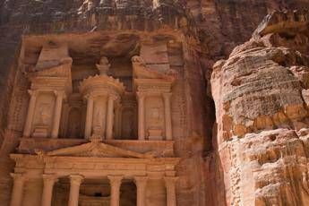 Giordania, italiano ucciso da masso caduto a Petra Giordania, italiano ucciso da masso caduto a Petra