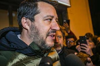 Coronavirus, Salvini: Sbarcati 274 migranti, non ho parole Coronavirus, Salvini: Sbarcati 274 migranti, non ho parole