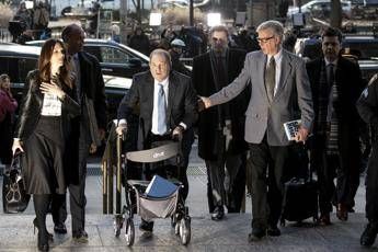 Weinstein condannato per violenza sessuale e stupro Weinstein condannato per violenza sessuale e stupro