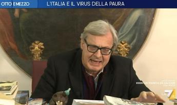 Coronavirus, Sgarbi: Non è peste di Manzoni, follia chiudere Duomo