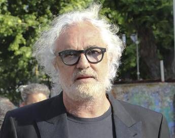 Coronavirus, Briatore: Governo incapace, per fortuna ci sono regioni