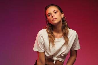 Coronavirus, Francesca Michielin sposta il concerto sul web Coronavirus, Francesca Michielin sposta il concerto sul web