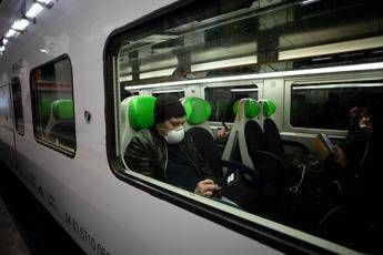 Fase 2, stop al treno se a bordo c'è un sospetto positivo Fase 2, stop al treno se a bordo c'è un sospetto positivo