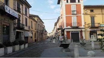 Coronavirus, Polizia locale in giro per Codogno con megafono ricorda di stare a casa Coronavirus, Polizia locale in giro per Codogno con megafono ricorda di stare a casa
