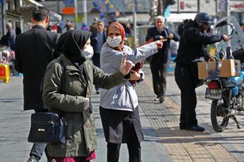 Coronavirus, in Iran 144 morti e quasi 3mila casi in ultime 24 ore