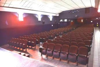 I cinema si attrezzano: Termoscanner e posti alternati I cinema si attrezzano: Termoscanner e posti alternati